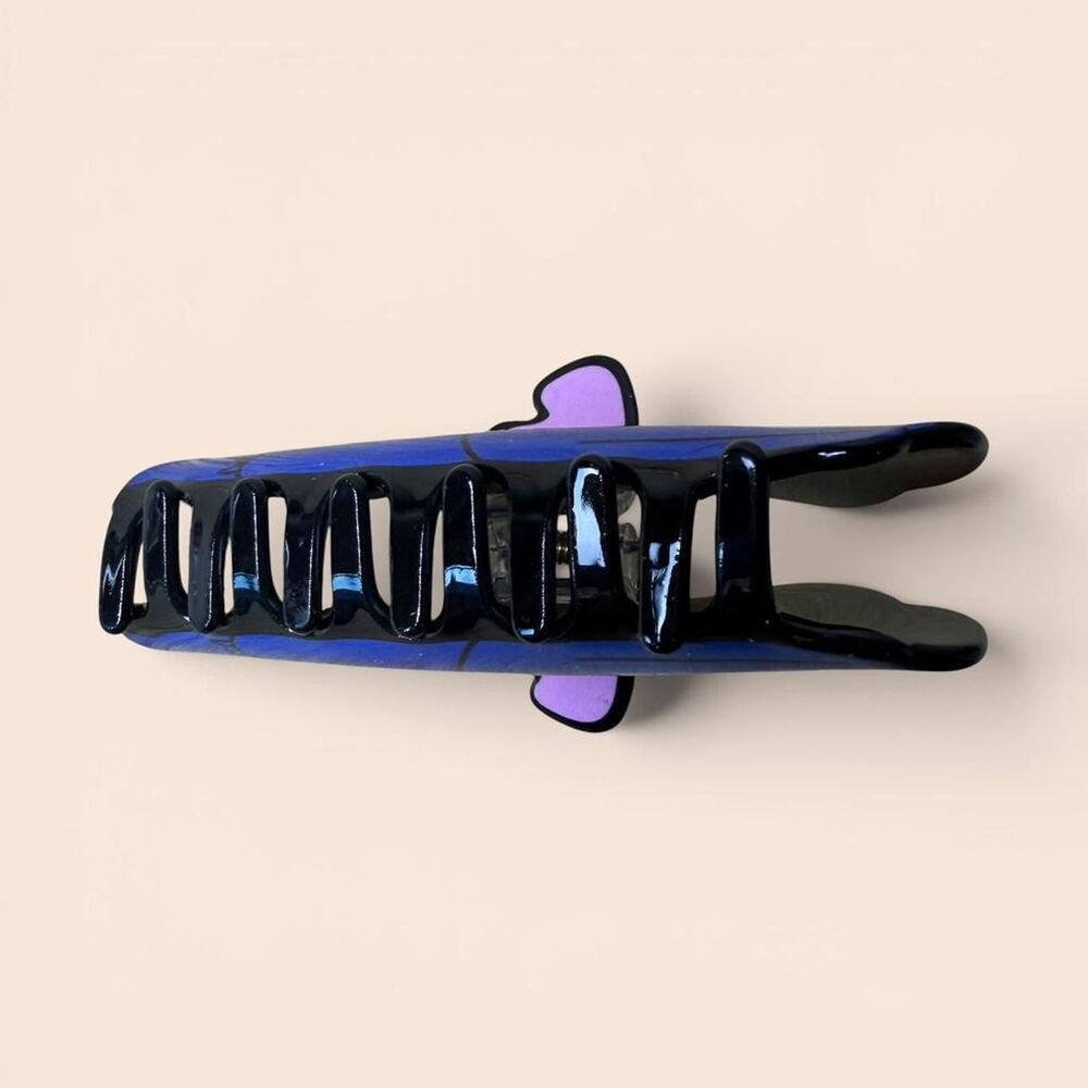 Stitch Inspired Women's Blue and Black Claw Hair Clip - Picture 4 of 4